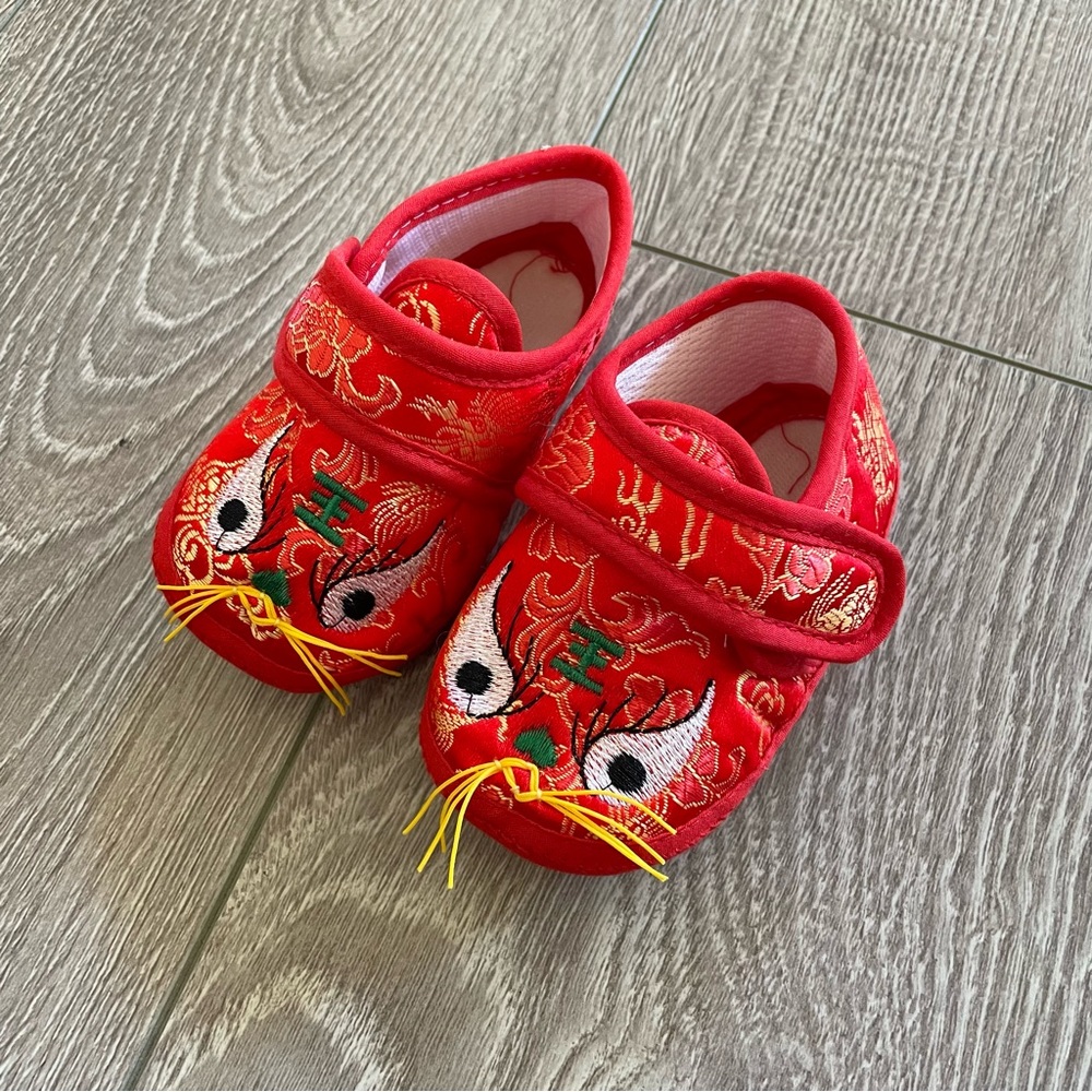 NEW Lunar Chinese New Year Red Lion Dance Baby Crib Shoes Size 3
